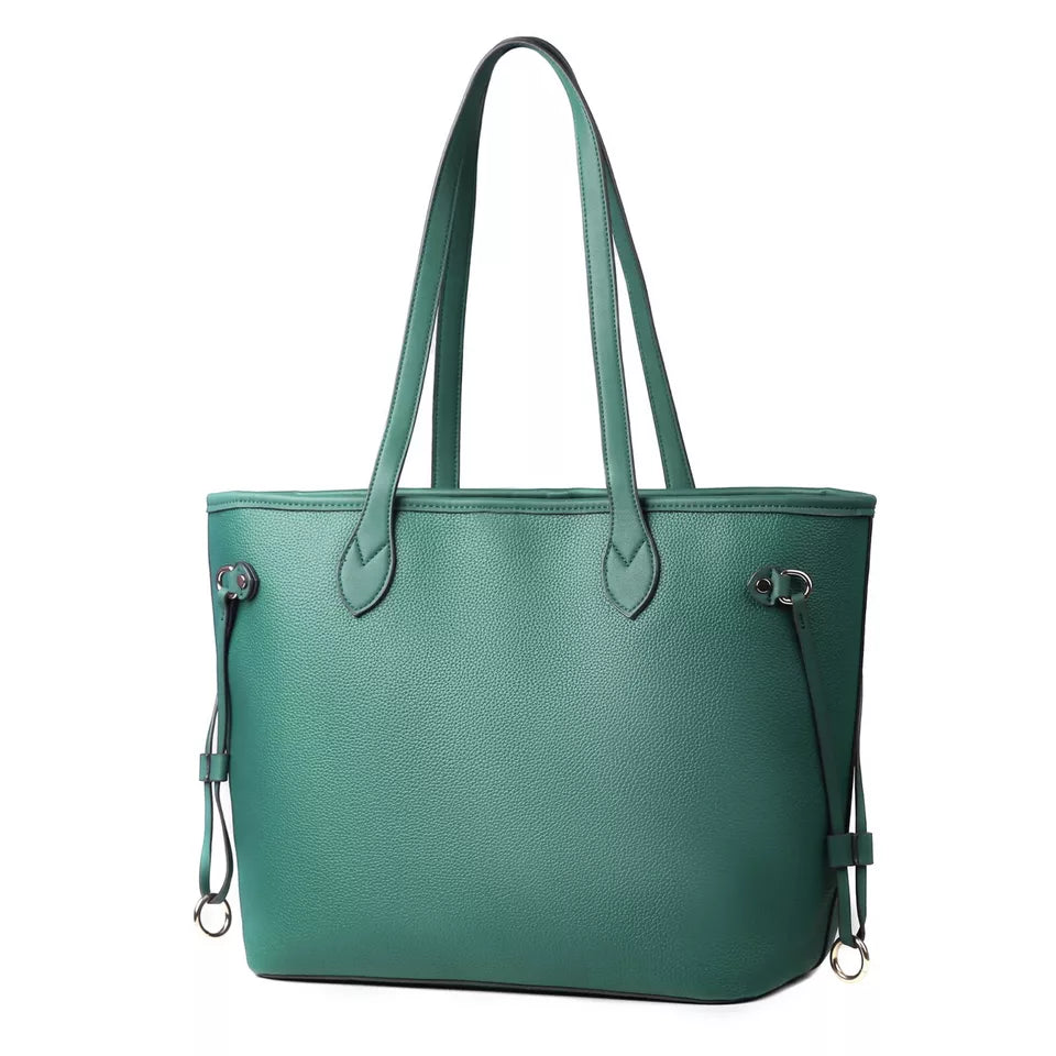 Aeroflux Women's Leather Tote – Timeless & Versatile